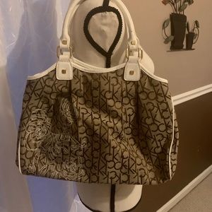 CLAVIN KLEIN SHOULDER BAG